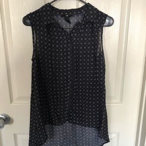 Dark navy blue sleeveless shirt. Us Size 8.